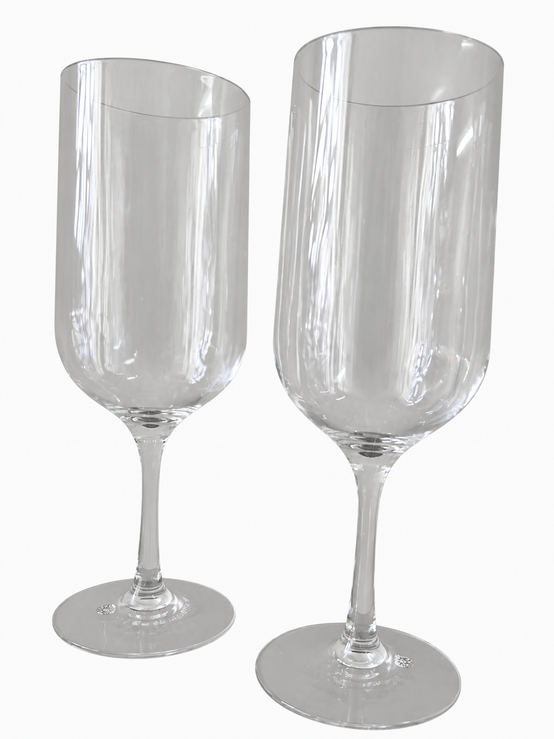 Dinnerware Set contents - Wine Glass Clear 385ml in acrylic